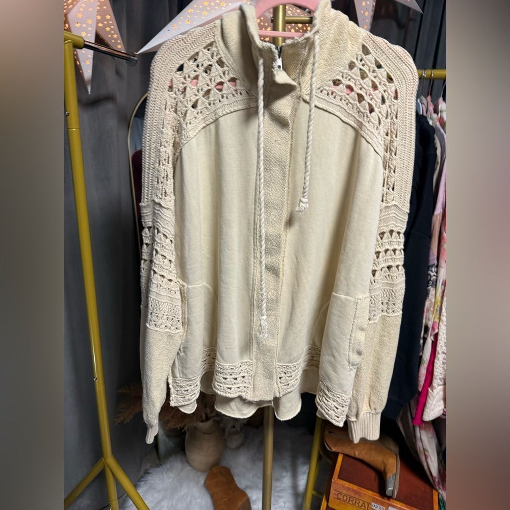 Free People Dune Bug Crochet Cardi in Oatmeal - Picture 7 of 10